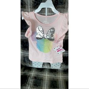 Cute Minnie Mouse outfit!